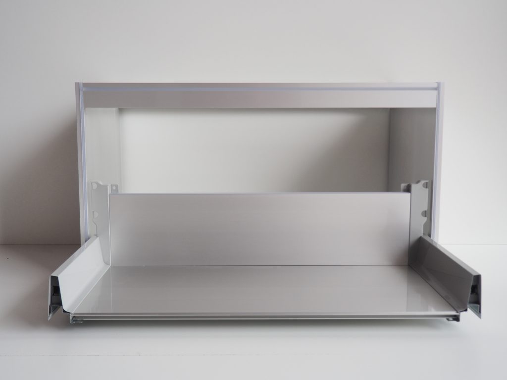 ConstanKitchen aluminium frame with sliding drawer extended