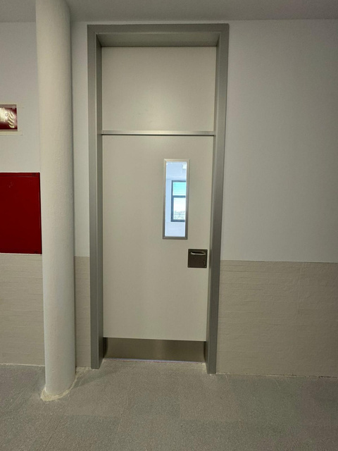 Telescopic aluminium frame in residential care home