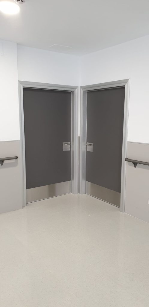 Telescopic frame for glass-panel door